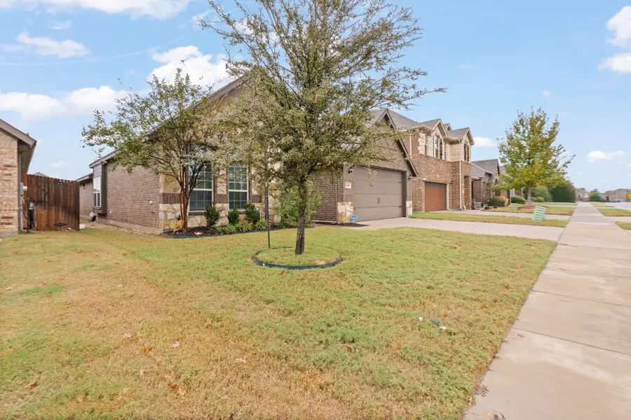 6148 Hickory Hills Lane, Fort Worth, TX 76179 - Image #3