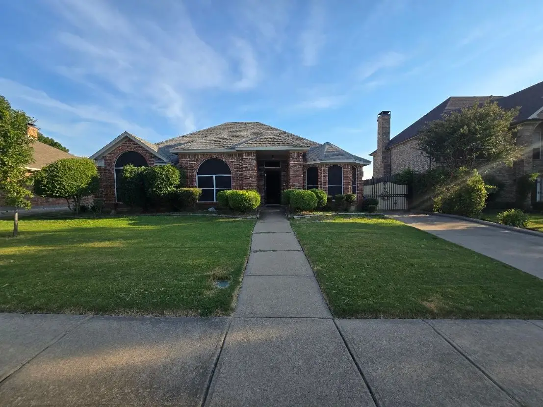2293 Heatherdale Drive, Mesquite, TX 75150 - Image #1