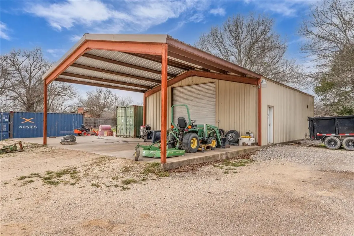 715 E Main Street, Fairfield, TX 75840 - Image #1