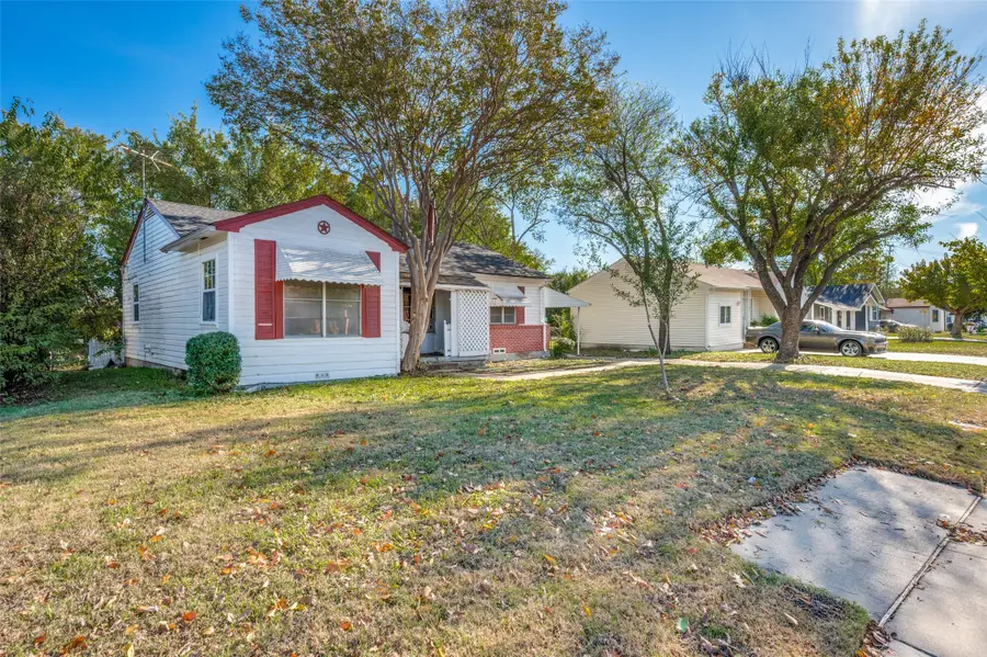 2324 Brockbank Drive, Irving, TX 75062 - Image #2