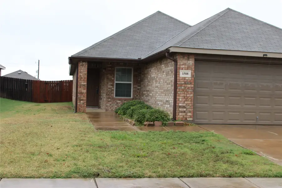 1508 Blue Jay Drive, Ennis, TX 75119 - Image #2