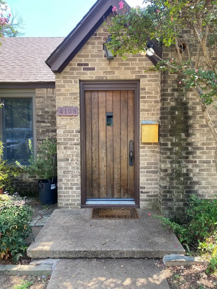 4109 Pershing Avenue, Fort Worth, TX 76107 - Image #2