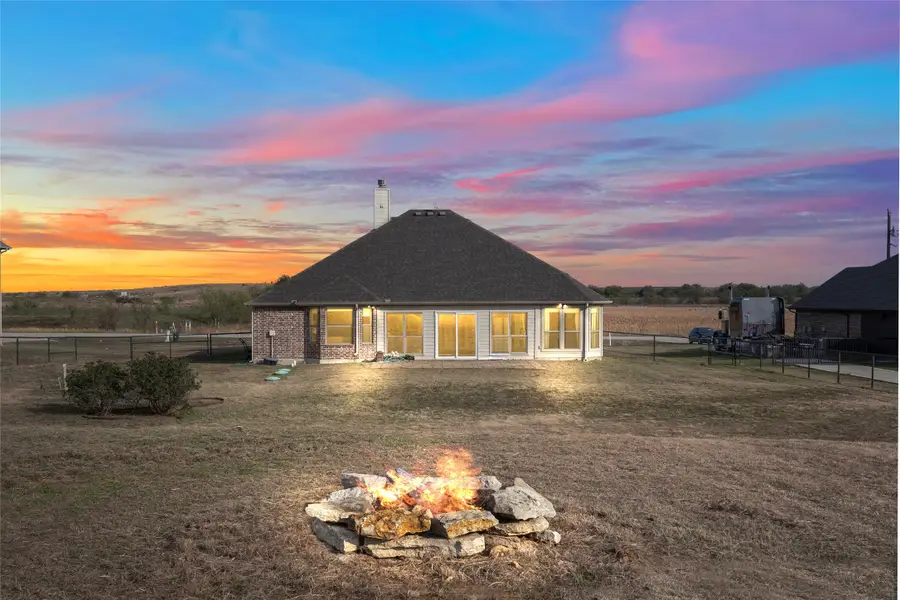 3360 Florance Road, Ponder, TX 76259 - Image #2