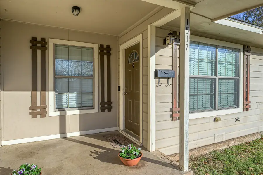 1517 N Highland Avenue, Sherman, TX 75092 - Image #3
