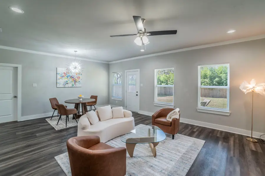 4915 Strobel Avenue, Dallas, TX 75216 - Image #3