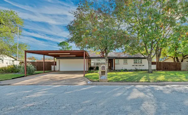 2105 22nd Avenue, Mineral Wells, TX 76067