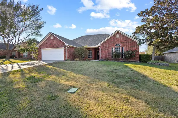 306 Sunshine Trail, Bells, TX 75414