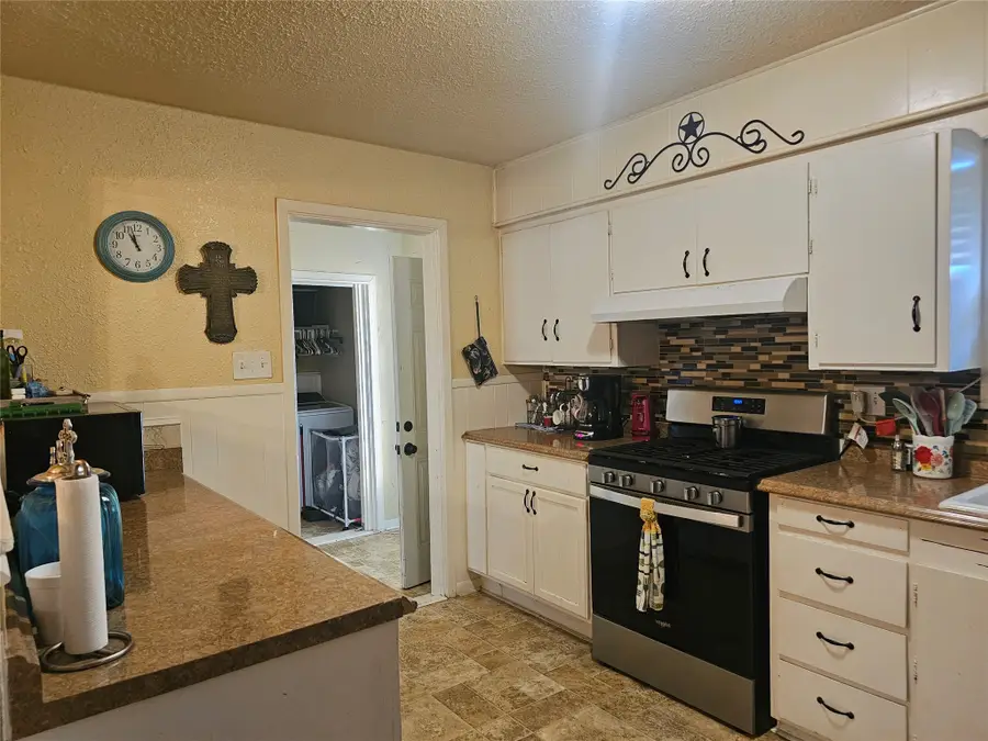 509 Starkey Street, Bangs, TX 76823 - Image #3