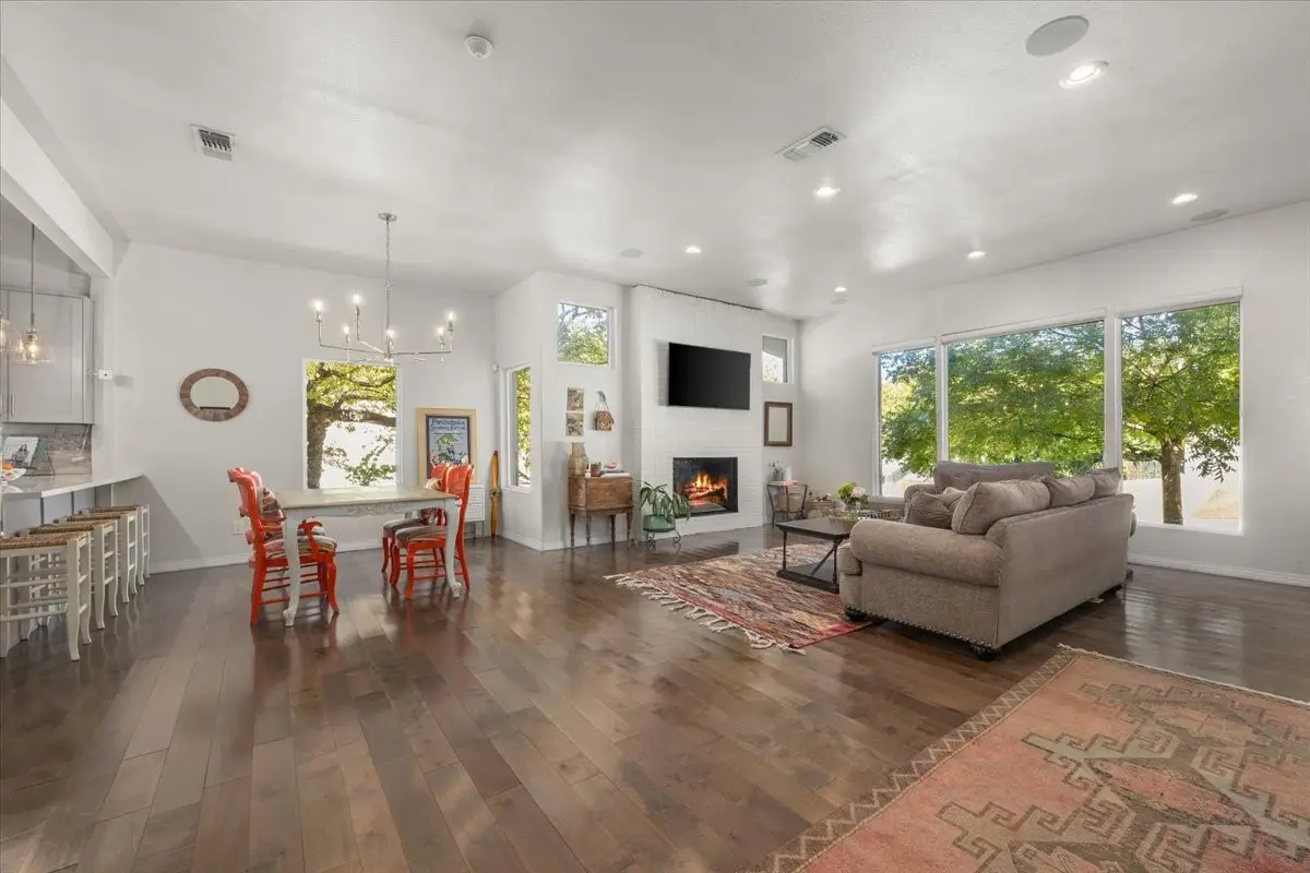 6121 Sharon Road, Fort Worth, TX 76116 - Image #1