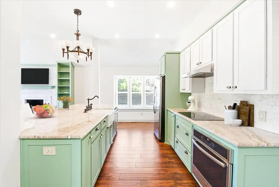 201 Montreal Drive, Hurst, TX 76054 - Image #3