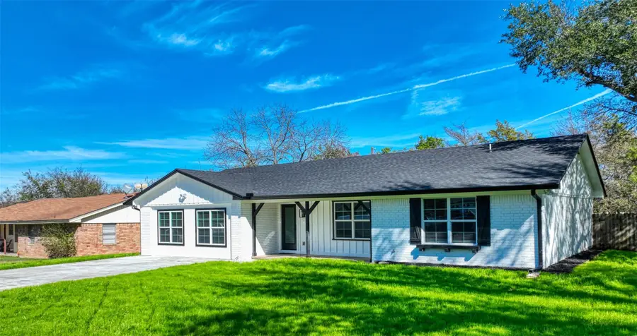 111 Kay, Robinson, TX 76706 - Image #2