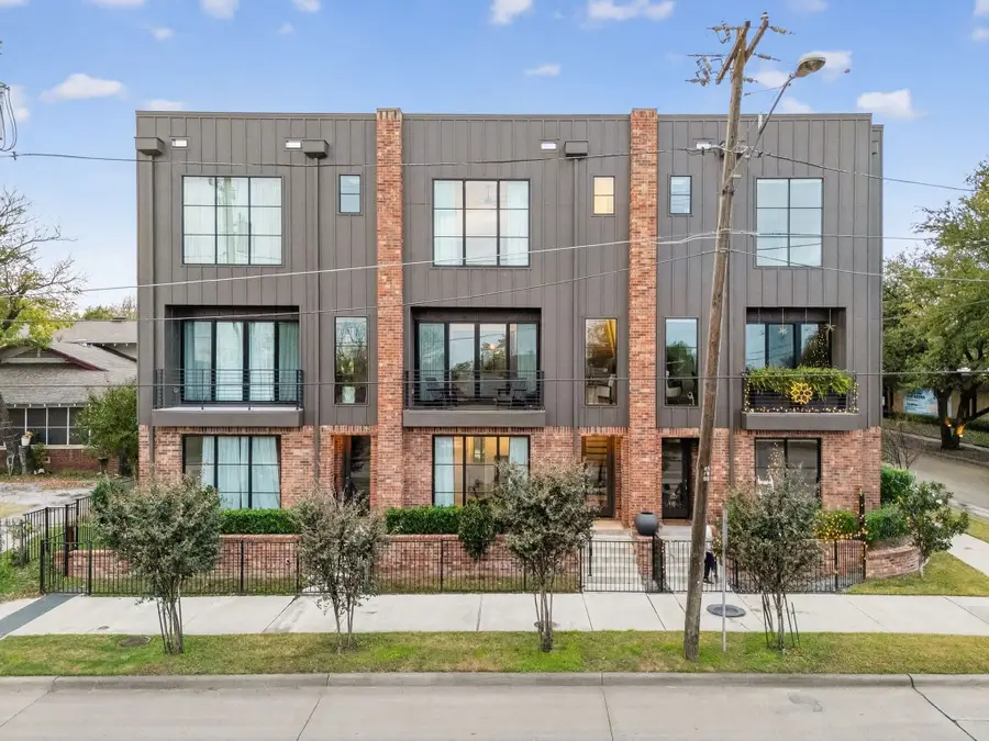 737 N Zang Boulevard #102, Dallas, TX 75208 - Image #2