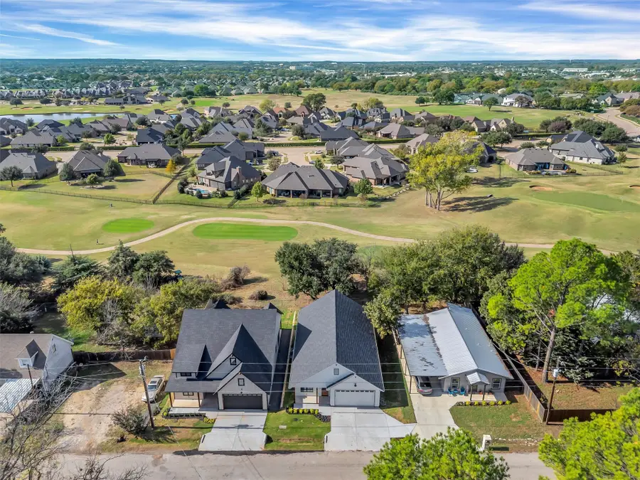 1010 Mustang Trail, Granbury, TX 76049 - Image #2
