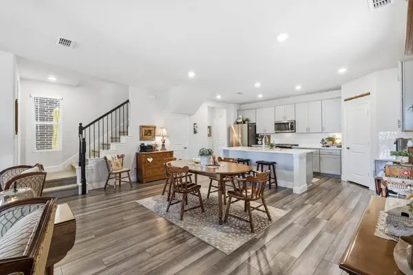 2645 Kings Canyon Mews, Corinth, TX 76210