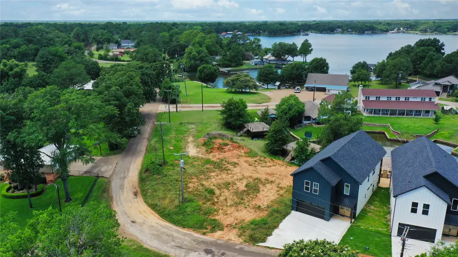 101 Hilltop Drive, Trinidad, TX 75163 - Image #2