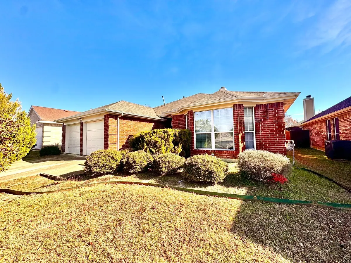 2844 Goldfinch Drive, Mesquite, TX 75181 - Image #1