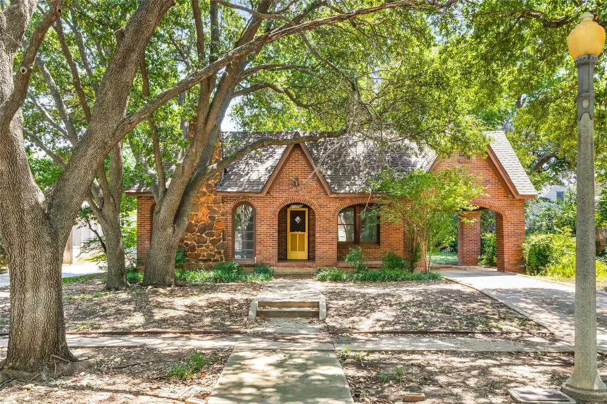 2711 Greene Avenue, Fort Worth, TX 76109 - Image #1