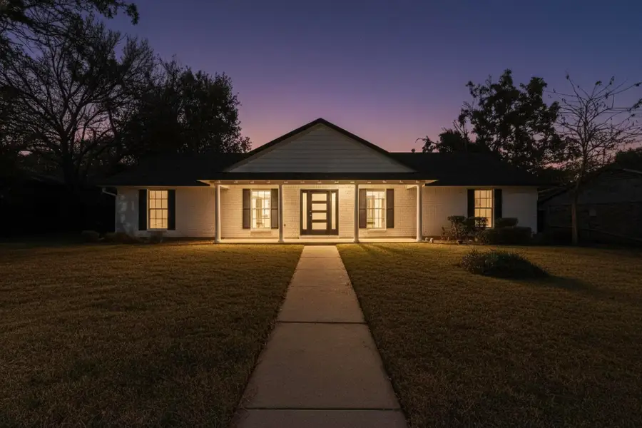 2203 Foxcroft Circle, Denton, TX 76209 - Image #2