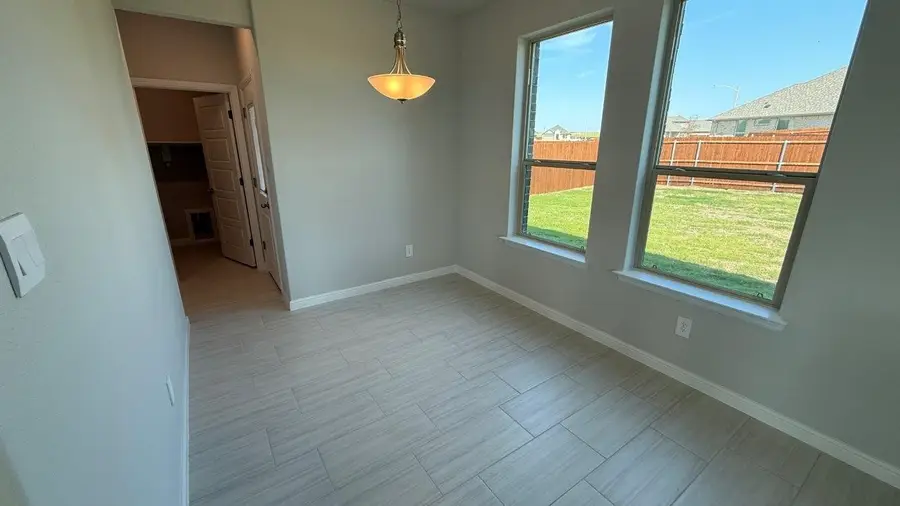 105 Seabiscuit Court, Granbury, TX 76049 - Image #3