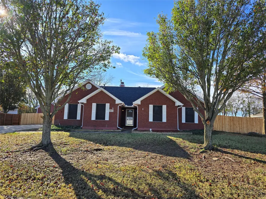 601 Preston Glen, Gunter, TX 75058 - Image #2