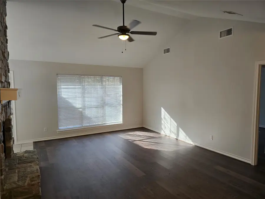 601 Preston Glen, Gunter, TX 75058 - Image #3