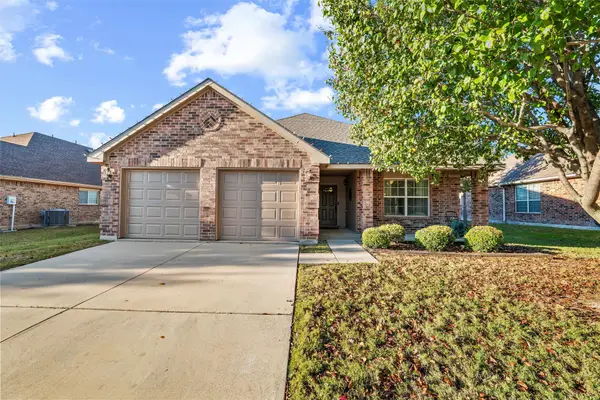 209 Colt Drive, Waxahachie, TX 75165