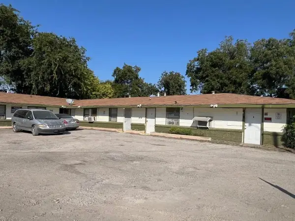 909 E Harvey Avenue #6, Fort Worth, TX 76104