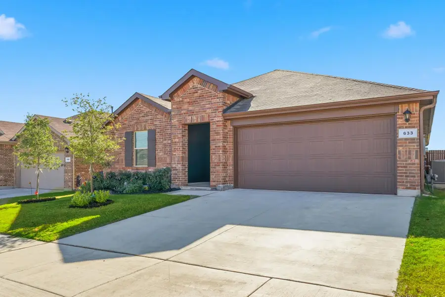 633 Whitecomb, Justin Roanoke, TX 76247 - Image #2