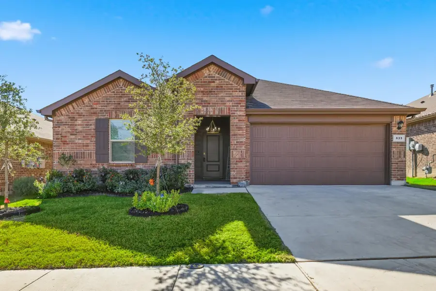 633 Whitecomb, Justin Roanoke, TX 76247 - Image #3
