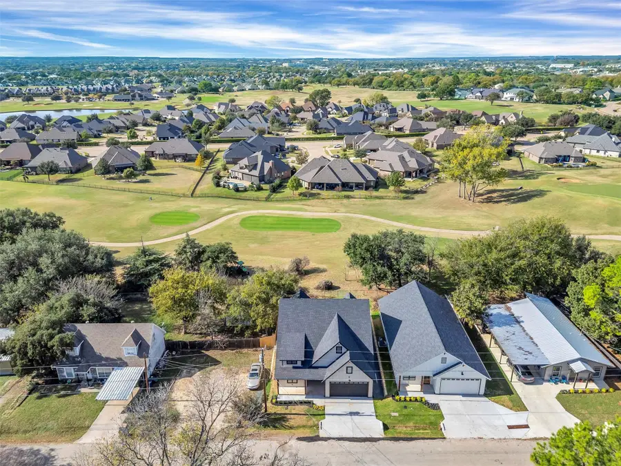 1012 Mustang Trail, Granbury, TX 76049 - Image #2