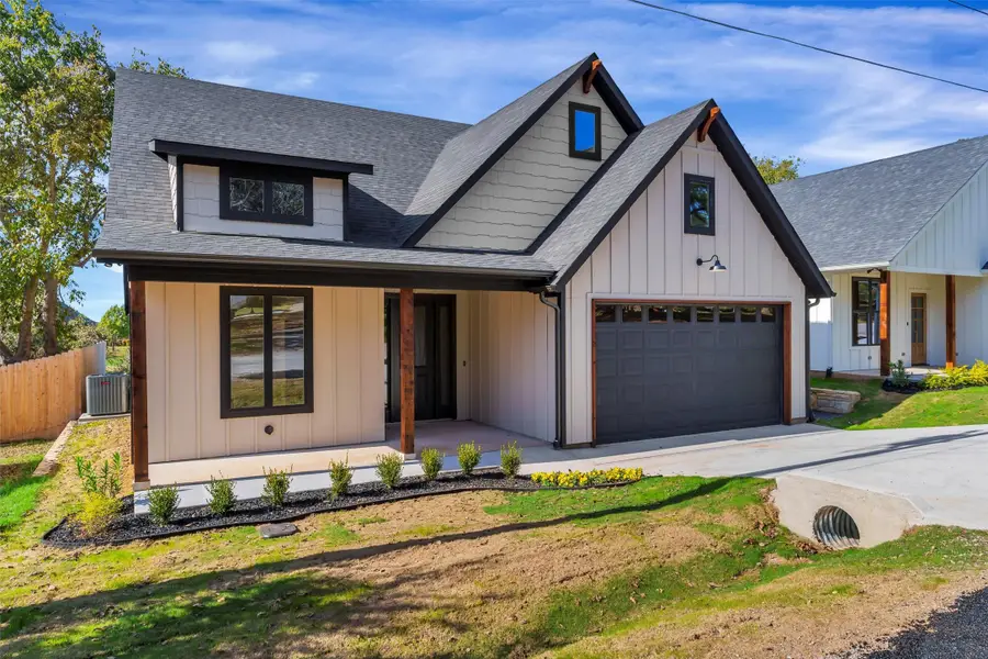 1012 Mustang Trail, Granbury, TX 76049 - Image #3