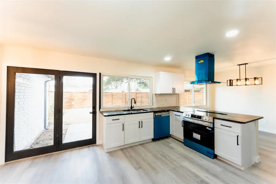 2134 Courtland Circle, Carrollton, TX 75007 - Image #2