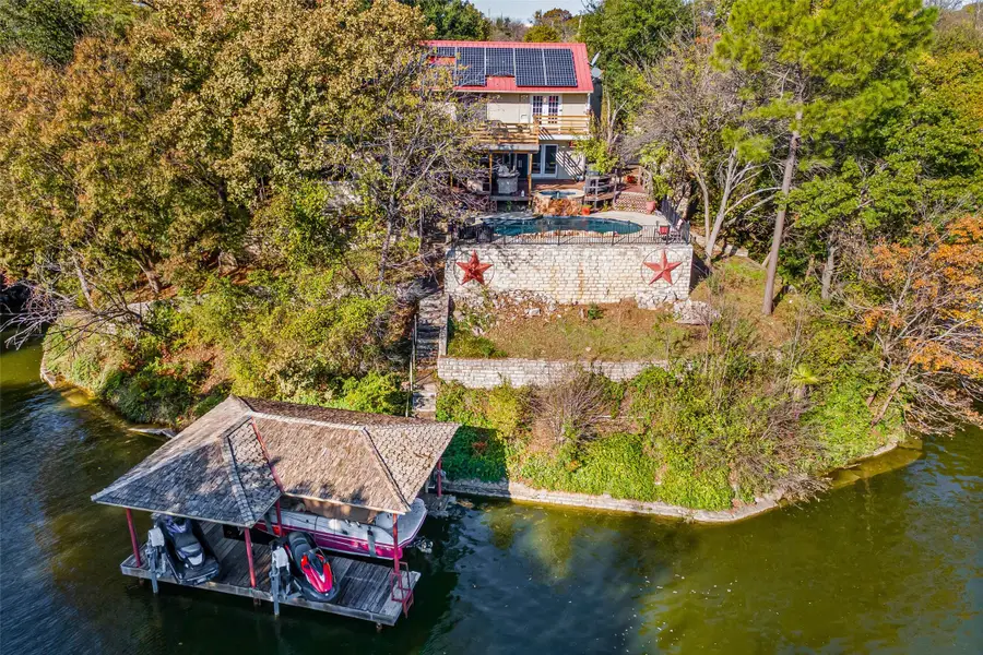 1612 Lakecrest Circle, Granbury, TX 76048 - Image #2