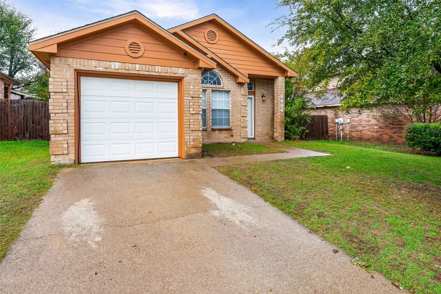 8404 Ohara Lane, Fort Worth, TX 76123 - Image #2