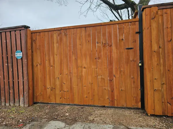 115 S Saint Mary Avenue, Dallas, TX 75214