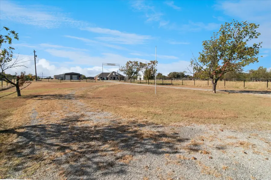 2300 Union Hill Road, Sanger, TX 76266 - Image #3