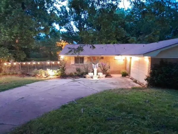 411 Brookwood Drive, Woodway, TX 76712