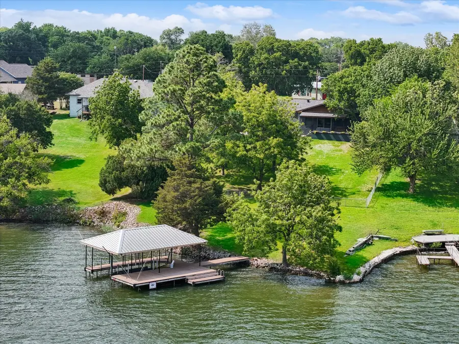 80 Bayside Circle, Gainesville, TX 76240 - #2