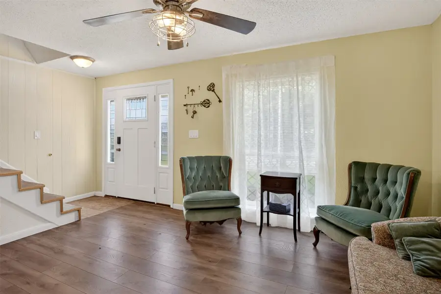 14843 Green Valley Drive, Balch Springs, TX 75180 - Image #2