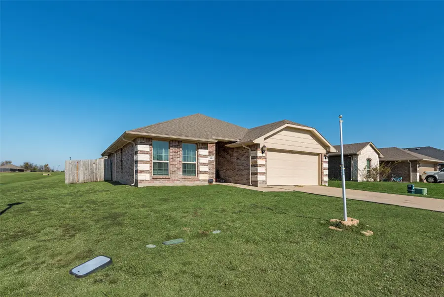 600 Cottage Row, Mabank, TX 75147 - Image #2