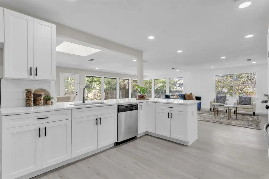 1509 University Drive, Arlington, TX 76013 - Image #3