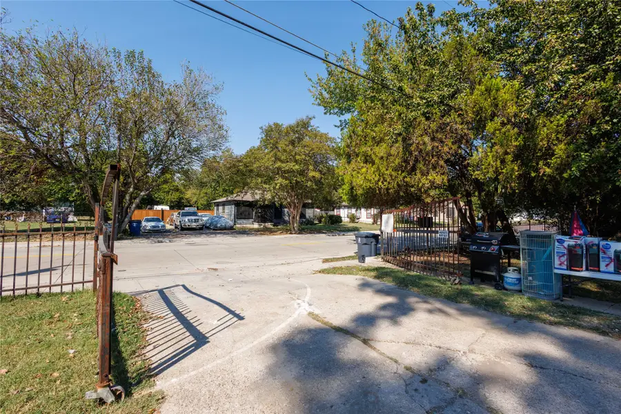 3020 Fordham Road, Dallas, TX 75216 - Image #3