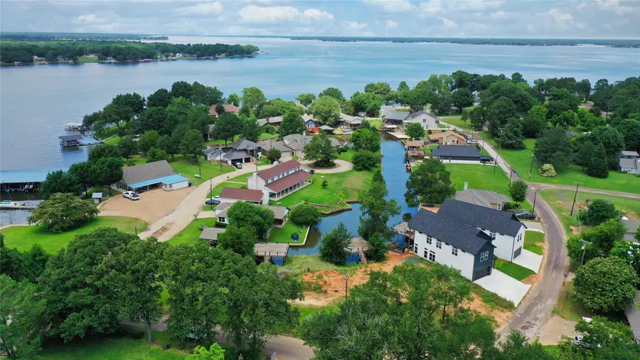 99 Hilltop Drive, Trinidad, TX 75163 - Image #2