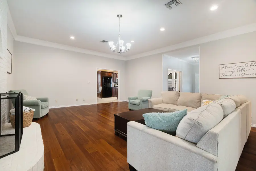 3035 Briarwood Drive, Paris, TX 75460 - Image #3