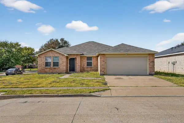 9236 Cheswick Drive, Fort Worth, TX 76123