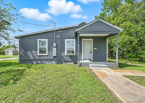 320 T A Carroll Ave, Corsicana, TX 75110