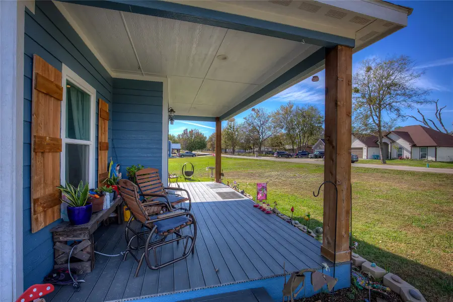 423 Oak Leaf Trail, East Tawakoni, TX 75472 - Image #3