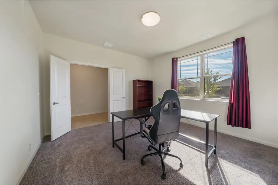 989 Kingbird Lane, Alvarado, TX 76009 - Image #3