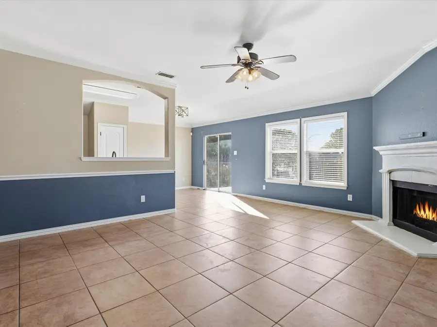 1613 Grassy View Drive, Fort Worth, TX 76177 - Image #3