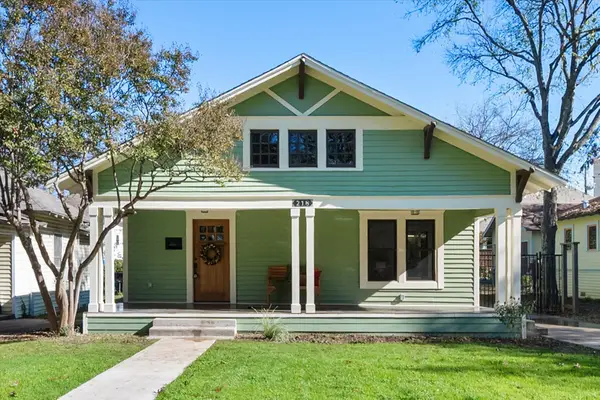 218 N Willomet Avenue, Dallas, TX 75208